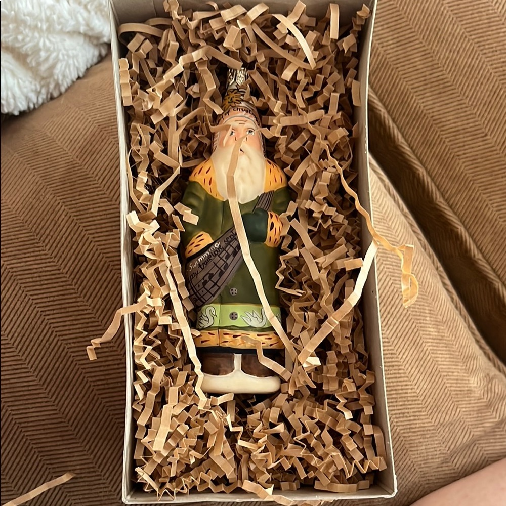 Chic Yellow Gift Box